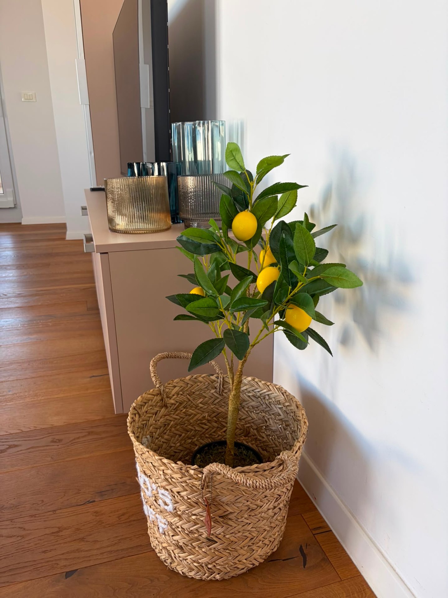 Lemon tree by the console